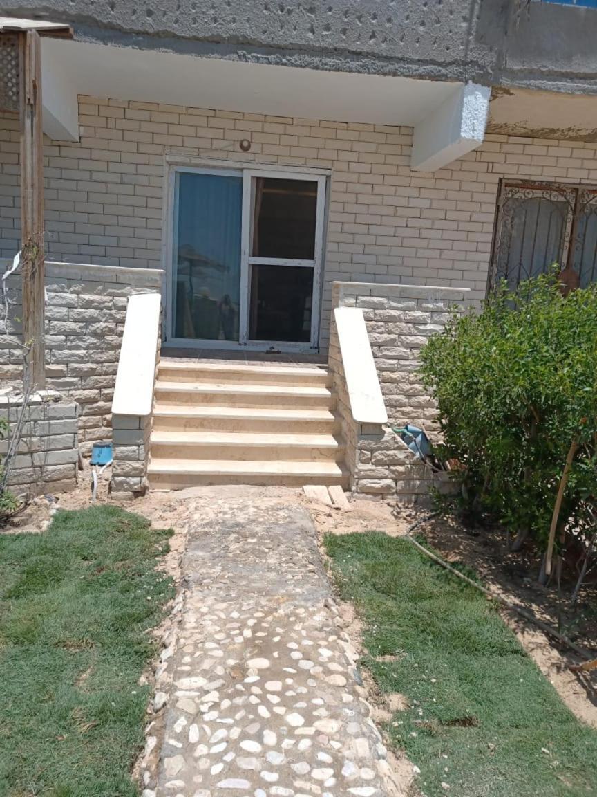 Villa إطلالة مباشرة على البحر شاليه فندقي مكيف بحديقة خاصة راس سدر Ras Sudr Exterior foto